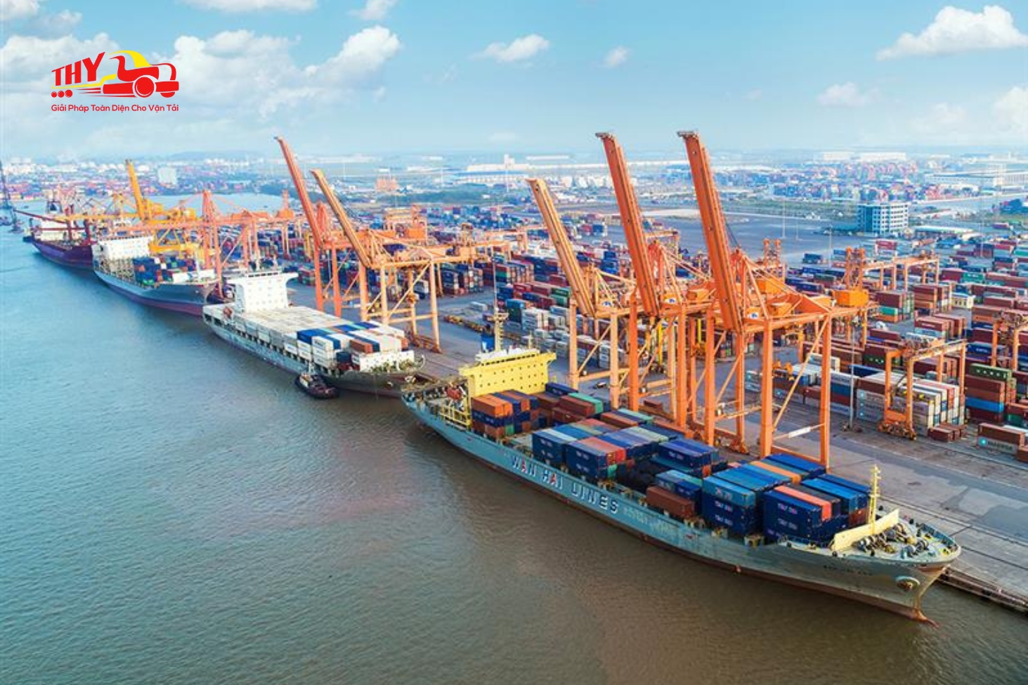 Khu vực cảng biển Hải Phòng thuận tiện vận chuyển container đường biển nội địa
